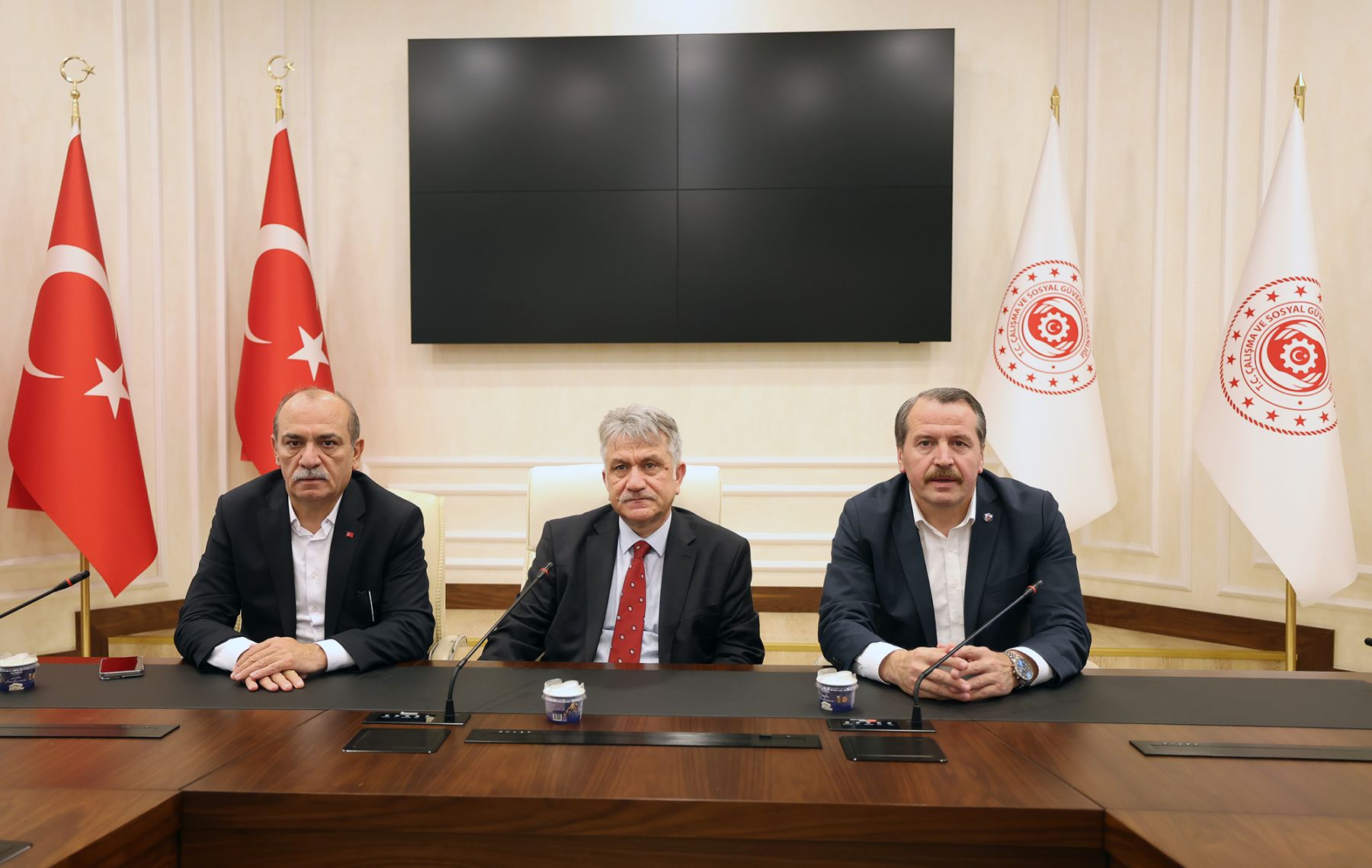 8donemhizmetkolu_2