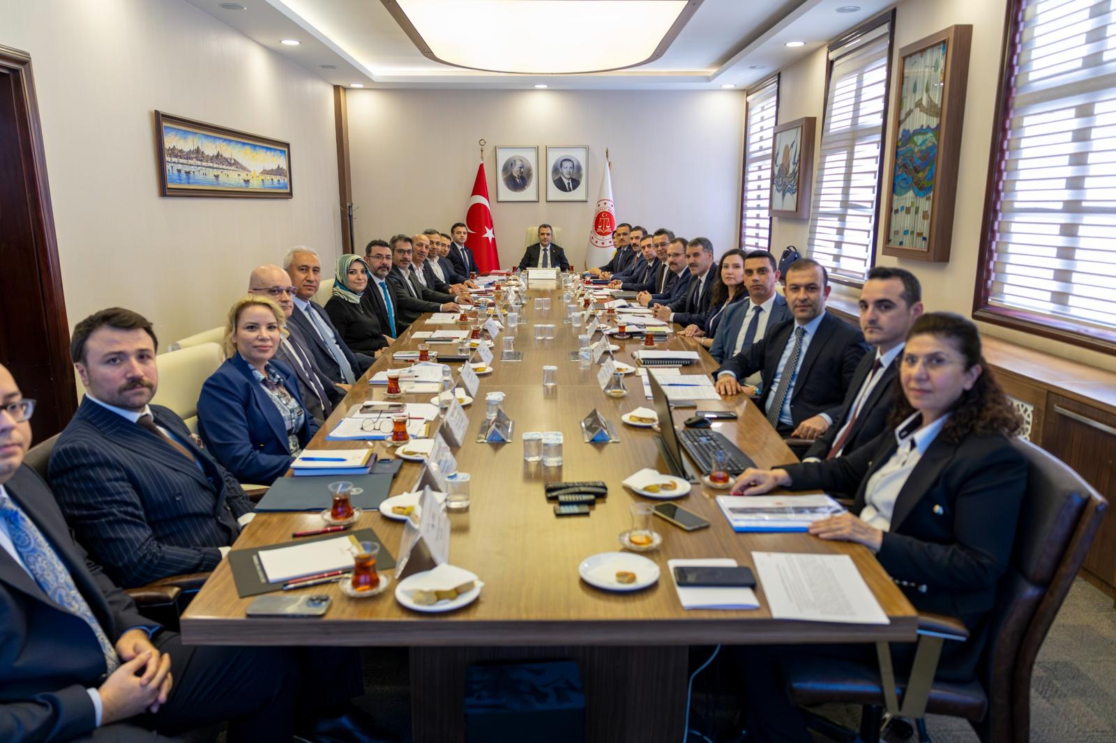 whatsapp-image-2026-04-29-at-22-23-35